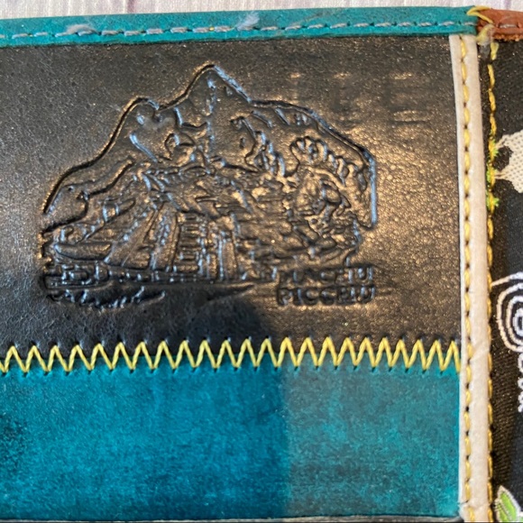 Peru Leather Trifold Wallet. Great Used Condition. - Picture 10 of 16